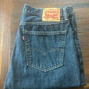 LEVIS's 505 Men's Jeans, 36x30. medium/dark wash